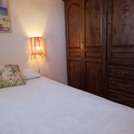 Alella, 5 Bedrooms & Pool Alella