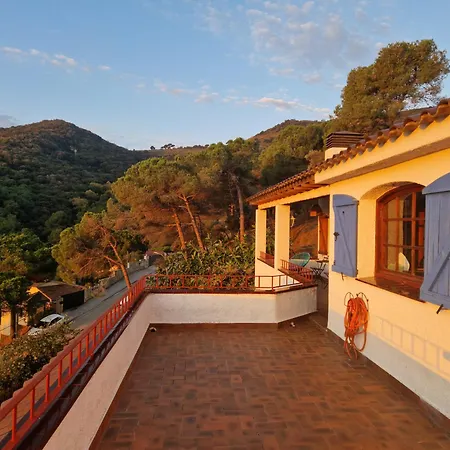 Alella, 5 Bedrooms & Pool Villa Alella