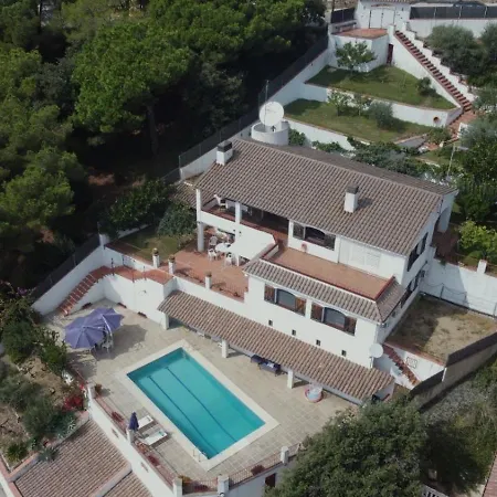 Villa Alella, 5 Bedrooms & Pool
