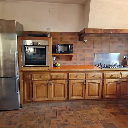 Alella, 5 Bedrooms & Pool Villa *